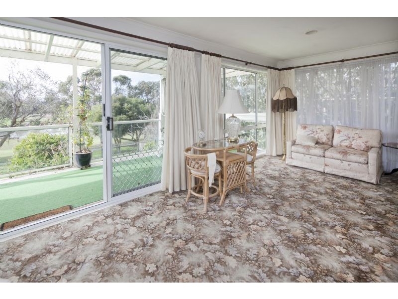 66 Somerset Drive, Dandenong North VIC 3175