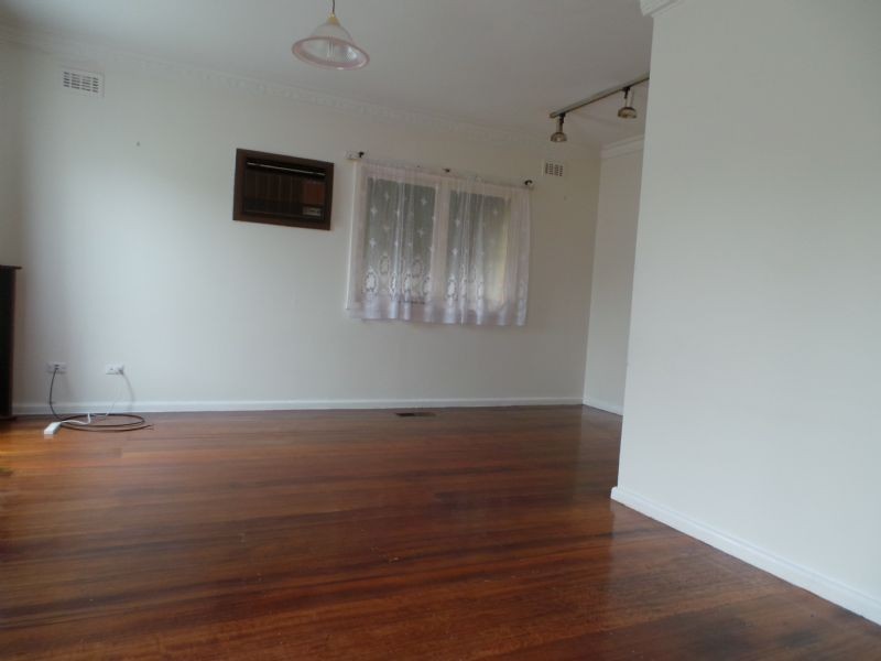 13 Burrows Avenue, Dandenong VIC 3175