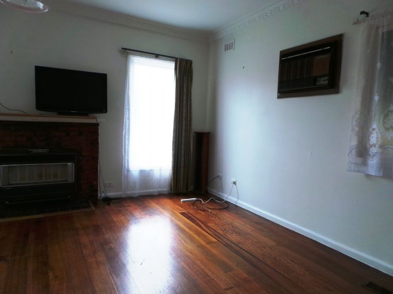 13 Burrows Avenue, Dandenong VIC 3175