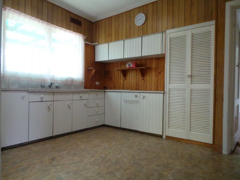 13 Burrows Avenue, Dandenong VIC 3175