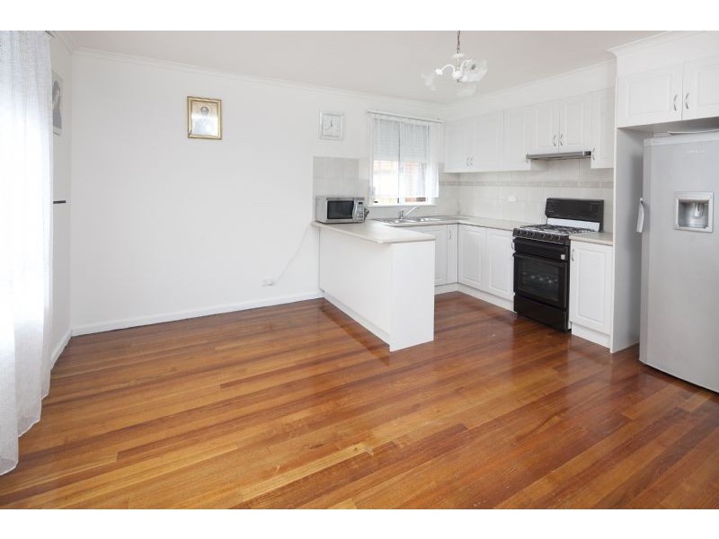 1/28 Liquidamber Street, Doveton VIC 3177