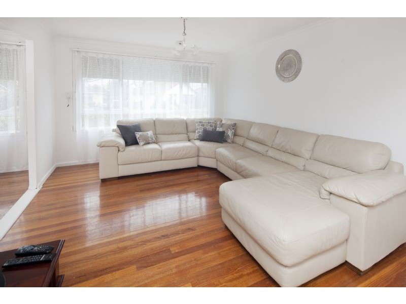 1/28 Liquidamber Street, Doveton VIC 3177