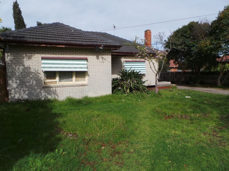 8 Birdwood Avenue, Dandenong VIC 3175