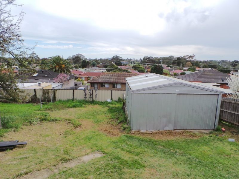 69 Chestnut Road, Doveton VIC 3177