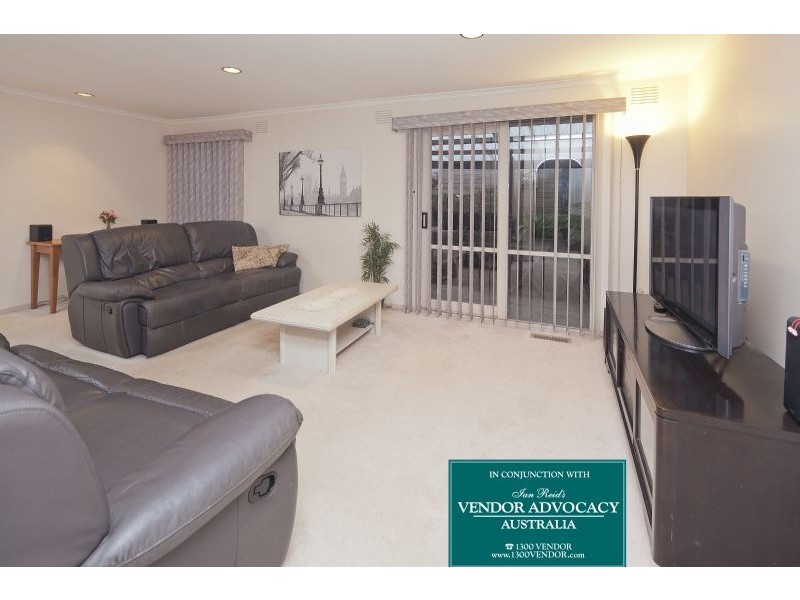 63 John Edgecumbe Way, Endeavour Hills VIC 3802