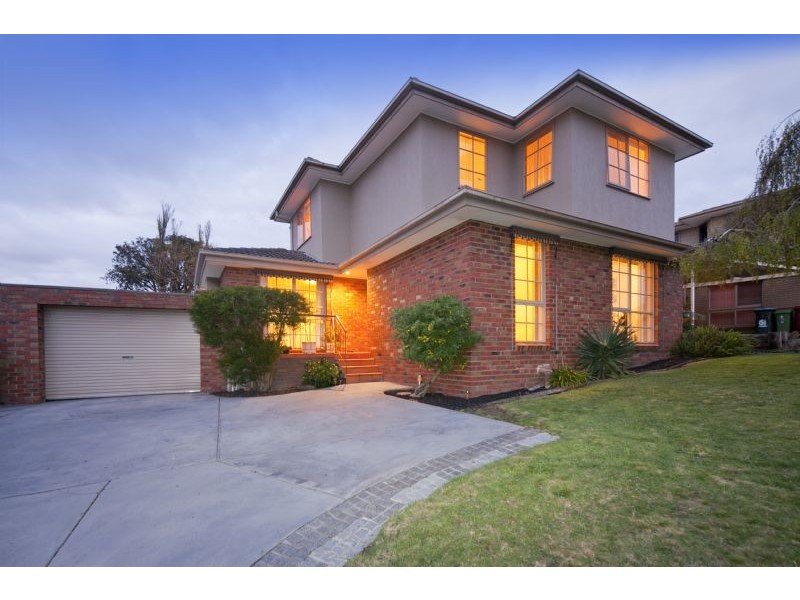 63 John Edgecumbe Way, Endeavour Hills VIC 3802