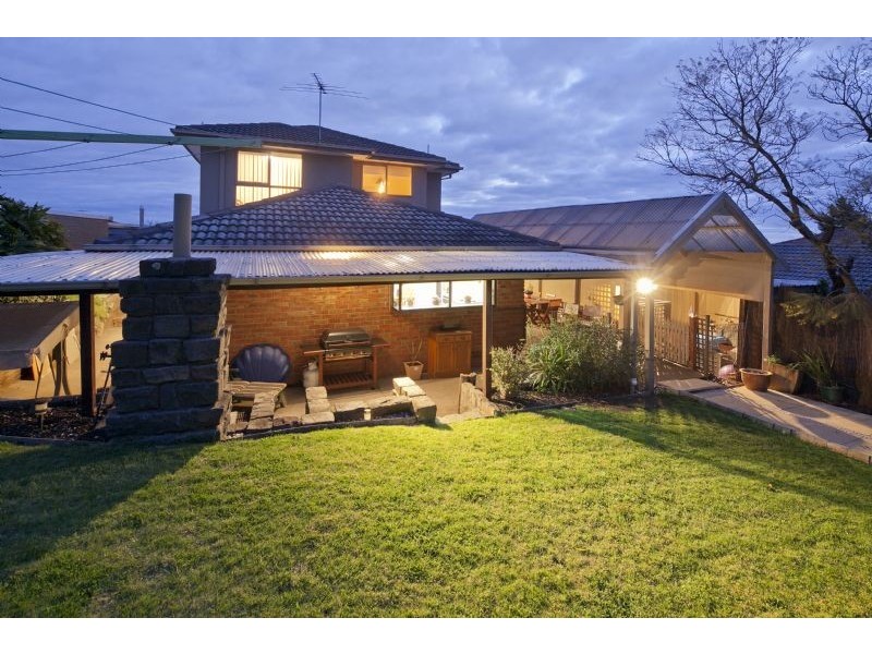 63 John Edgecumbe Way, Endeavour Hills VIC 3802