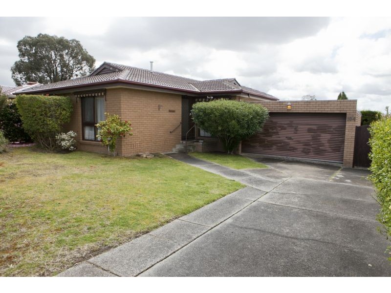 104 Berrabri Drive, Scoresby VIC 3179