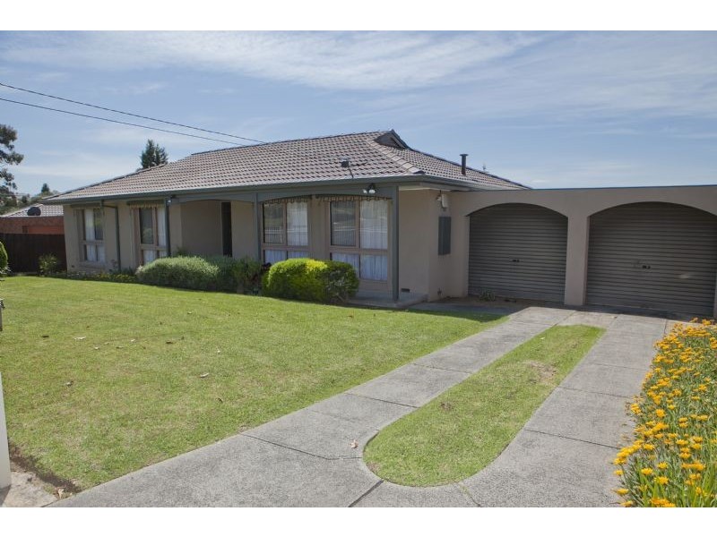 27 Fletcher Road, Dandenong North VIC 3175