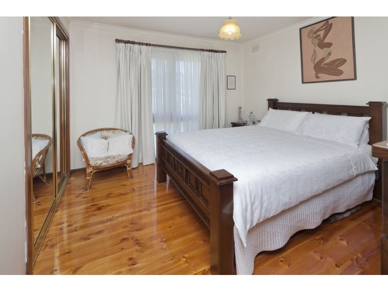 27 Fletcher Road, Dandenong North VIC 3175