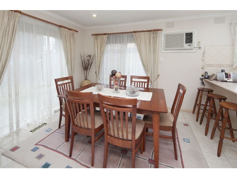 129 Rawdon Hill Drive, Dandenong North VIC 3175