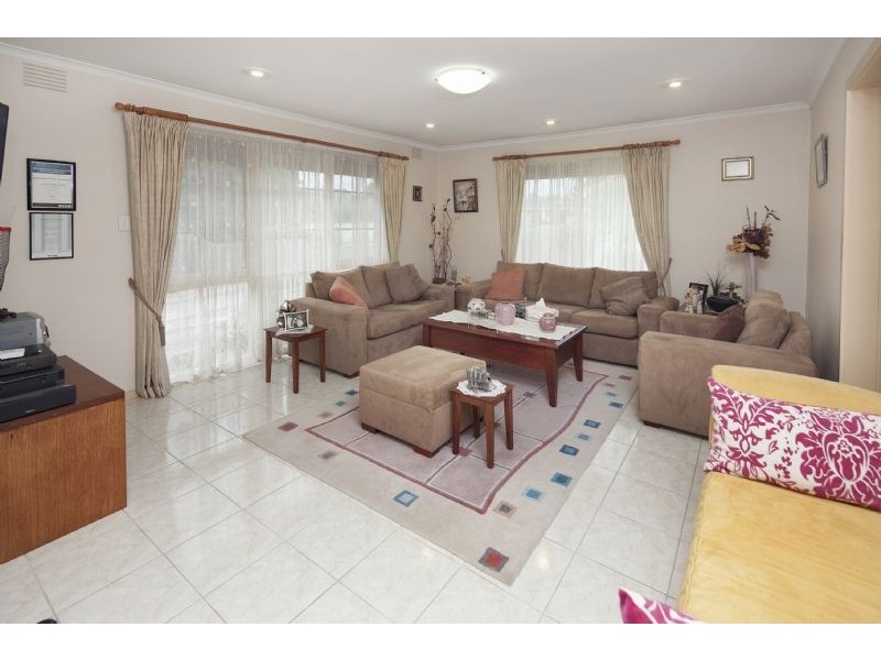 129 Rawdon Hill Drive, Dandenong North VIC 3175