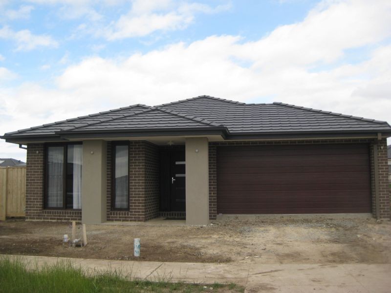 33 Morningside Blvd, Cranbourne VIC 3977