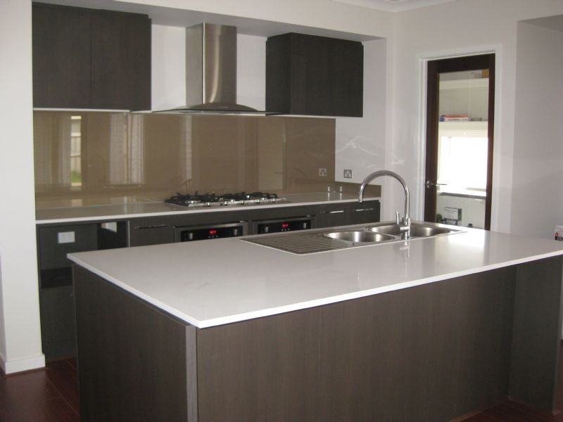 33 Morningside Blvd, Cranbourne VIC 3977