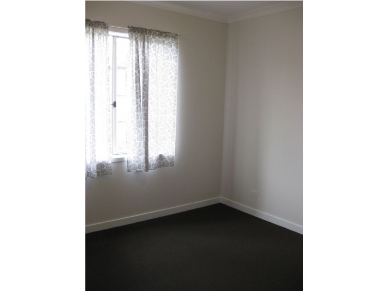 33 Morningside Blvd, Cranbourne VIC 3977