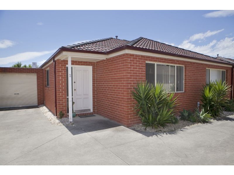 2/9 Wilma Avenue, Dandenong VIC 3175