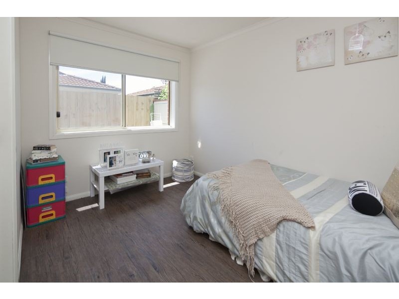 2/9 Wilma Avenue, Dandenong VIC 3175