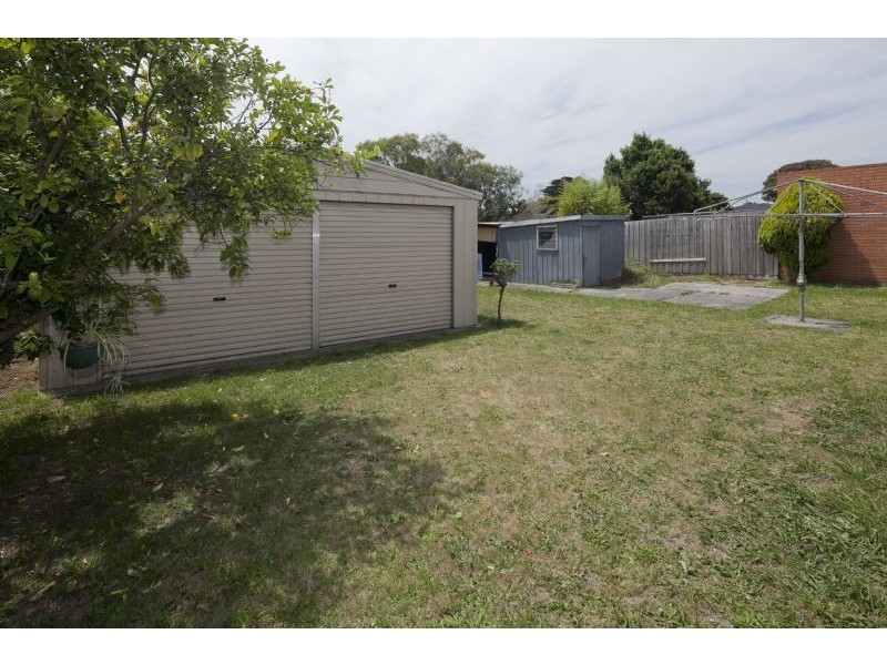 1 Peter Court, Dandenong VIC 3175