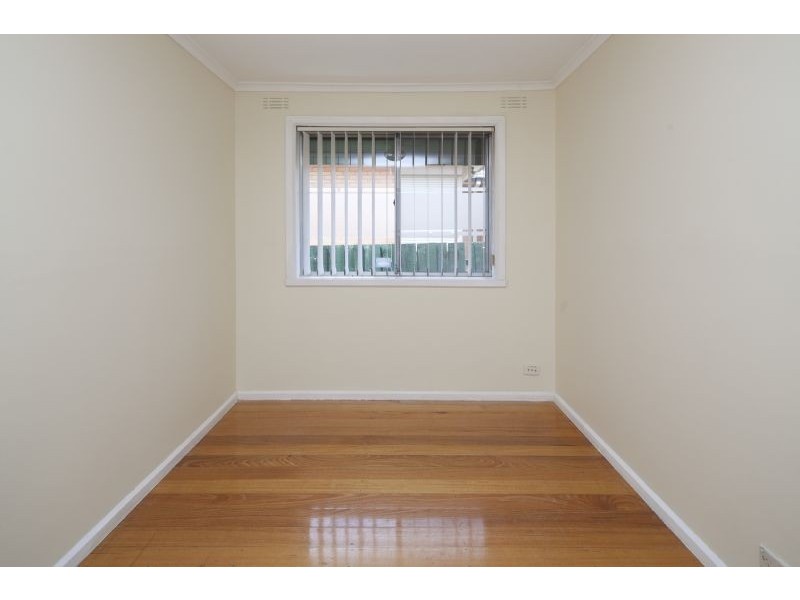 1 Peter Court, Dandenong VIC 3175