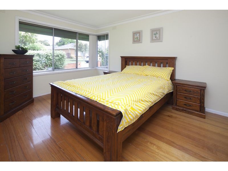 1 Peter Court, Dandenong VIC 3175