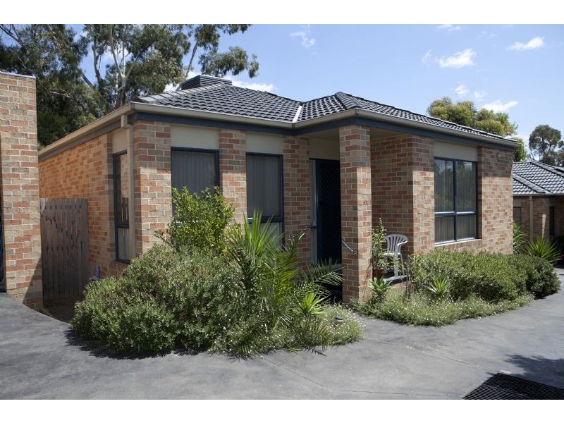 2/231 Outlook Drive, Dandenong North VIC 3175