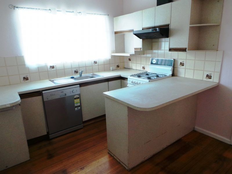 140 Paperbark Street, Doveton VIC 3177