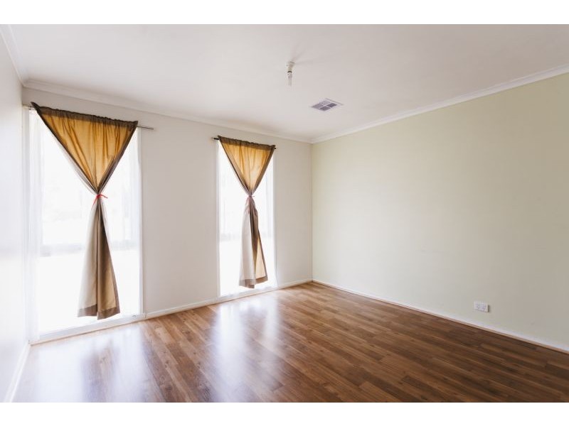 1/4 Torquay Court, Endeavour Hills VIC 3802