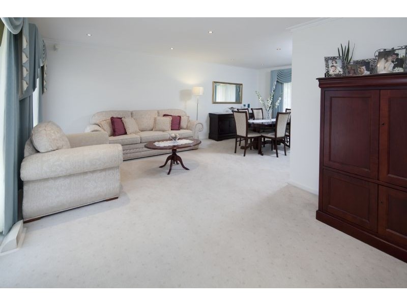 30 Cheviot Road, Keysborough VIC 3173