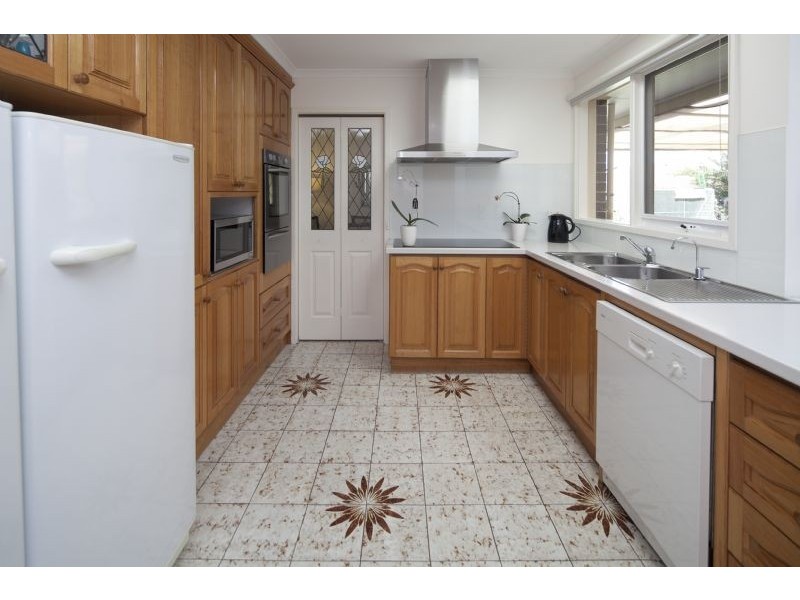 30 Cheviot Road, Keysborough VIC 3173