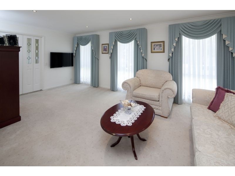 30 Cheviot Road, Keysborough VIC 3173