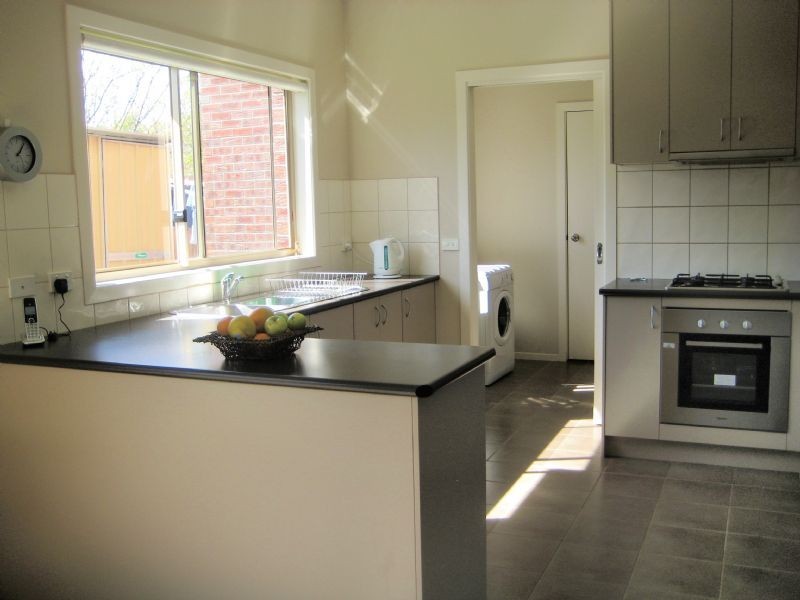 3/2 Margaret Crescent, Dandenong VIC 3175