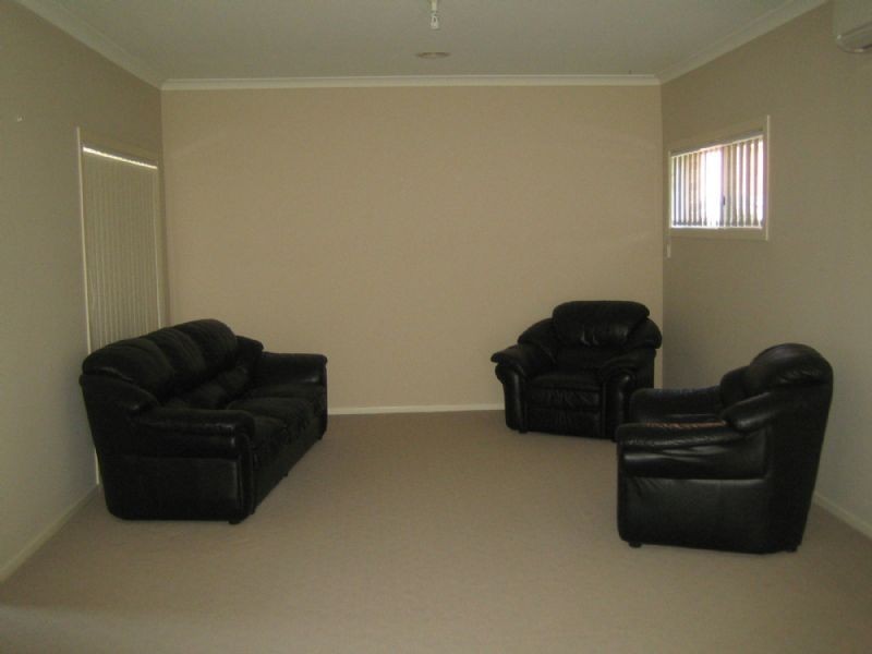 3/2 Margaret Crescent, Dandenong VIC 3175