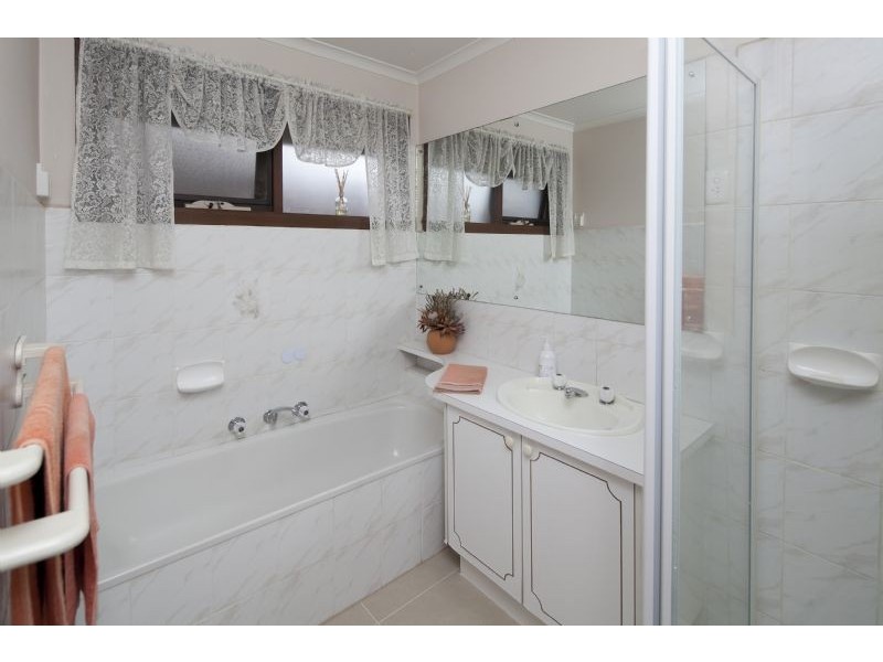 5 Taylor Court, Dandenong North VIC 3175