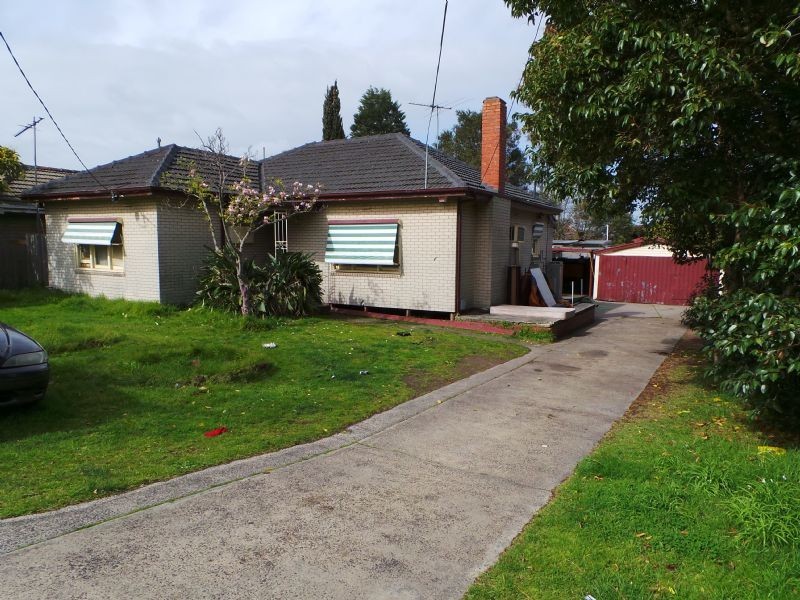 8 Birdwood Avenue, Dandenong VIC 3175