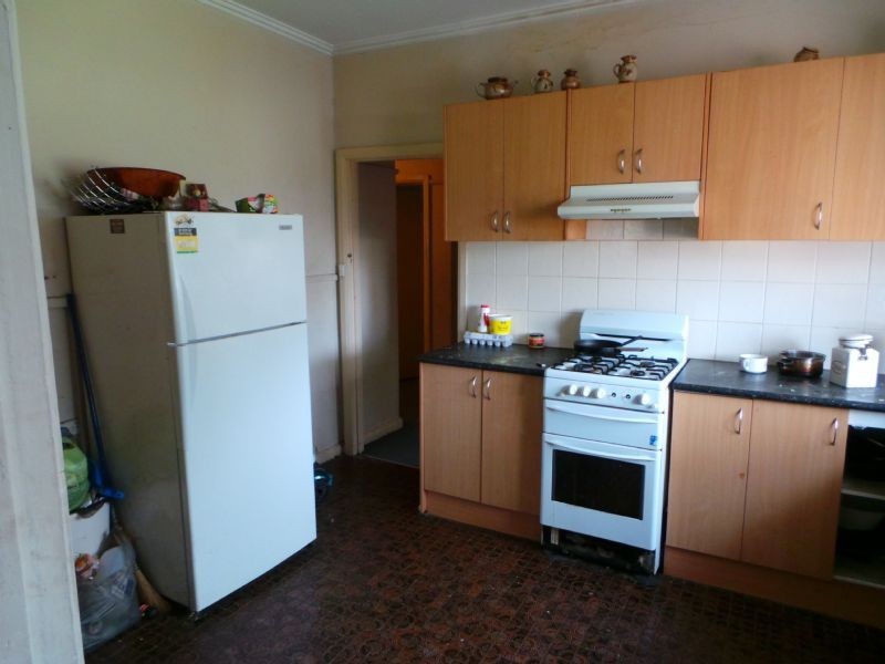 8 Birdwood Avenue, Dandenong VIC 3175