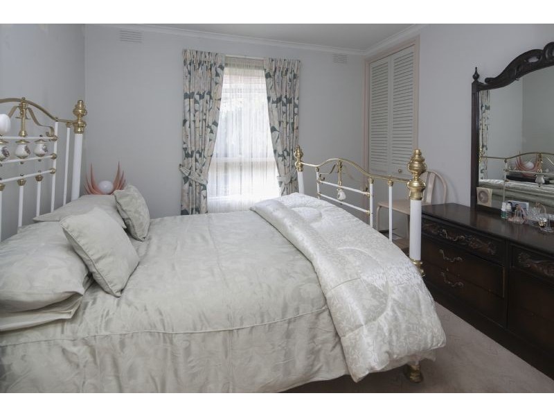 35 Frognal Drive, Noble Park North VIC 3174