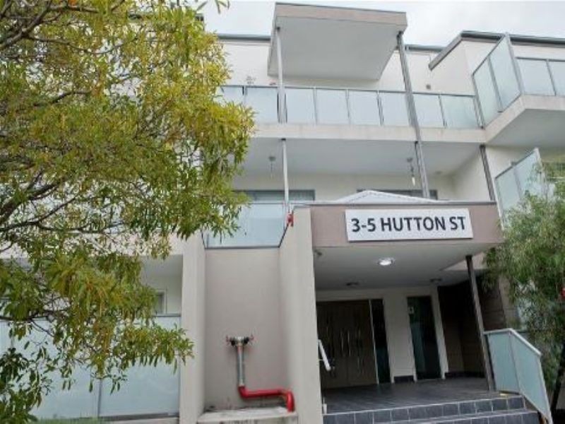 10/3 Hutton Street, Dandenong VIC 3175