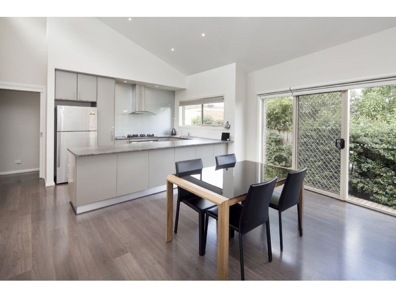 43a Robert Molyneux Avenue, Endeavour Hills VIC 3802