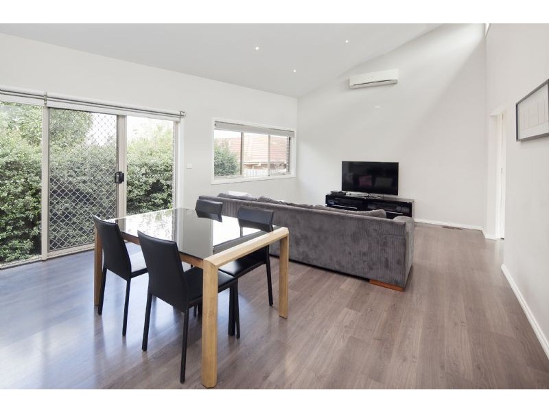 43a Robert Molyneux Avenue, Endeavour Hills VIC 3802