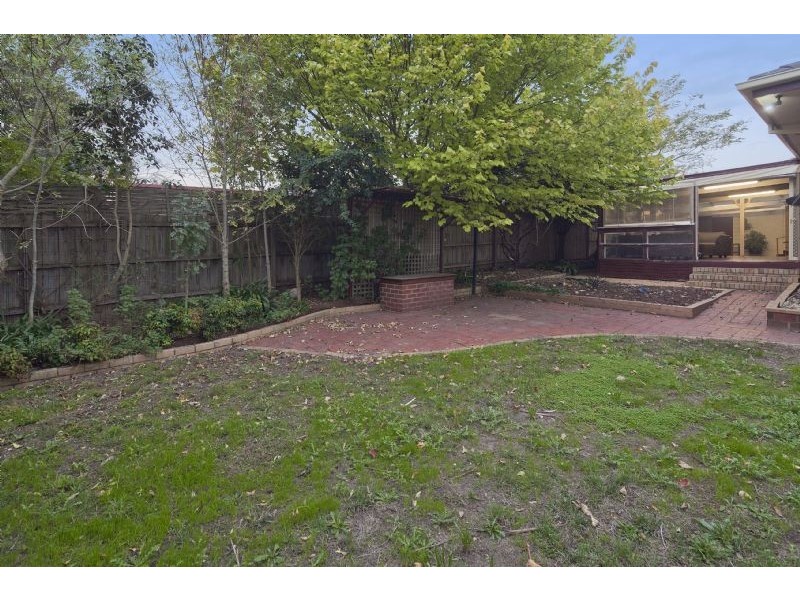 5 Cressonierre Court, Hallam VIC 3803