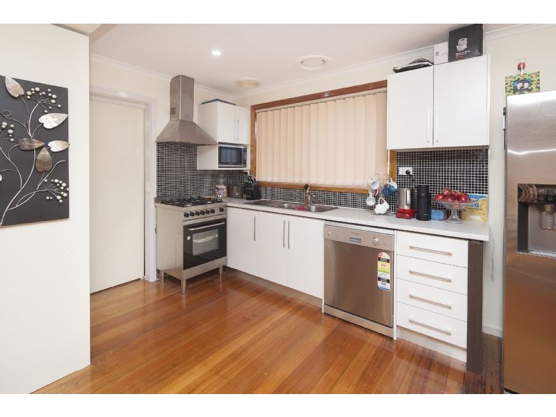 28 Parkmore Road, Keysborough VIC 3173