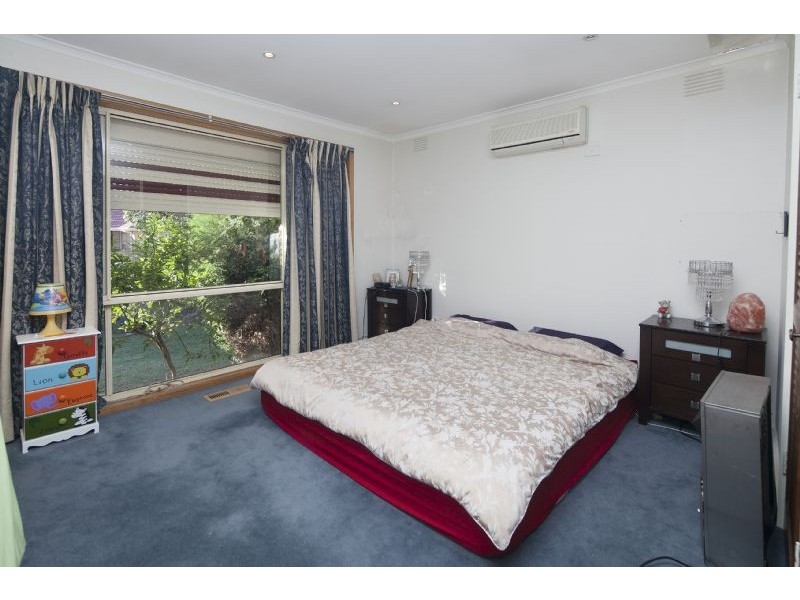 28 Parkmore Road, Keysborough VIC 3173