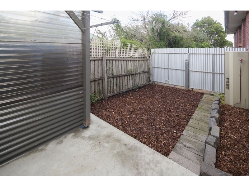 1 & 2/26 Doveton Avenue, Eumemmerring VIC 3177
