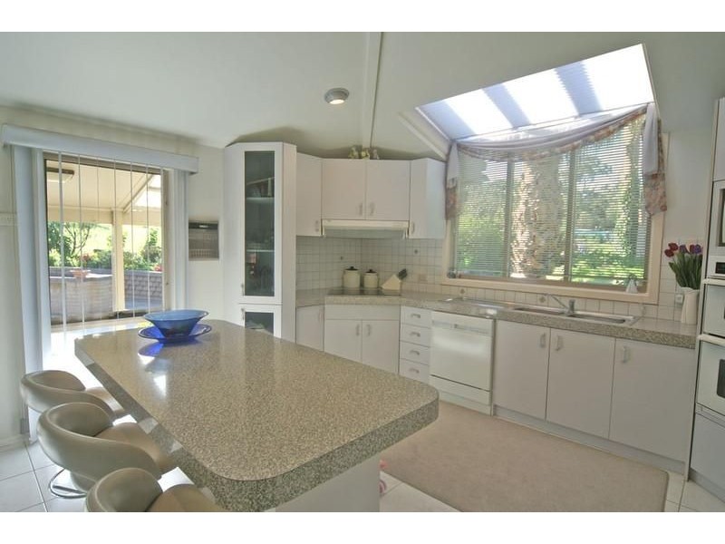 9 Gymkhana Court, Endeavour Hills VIC 3802