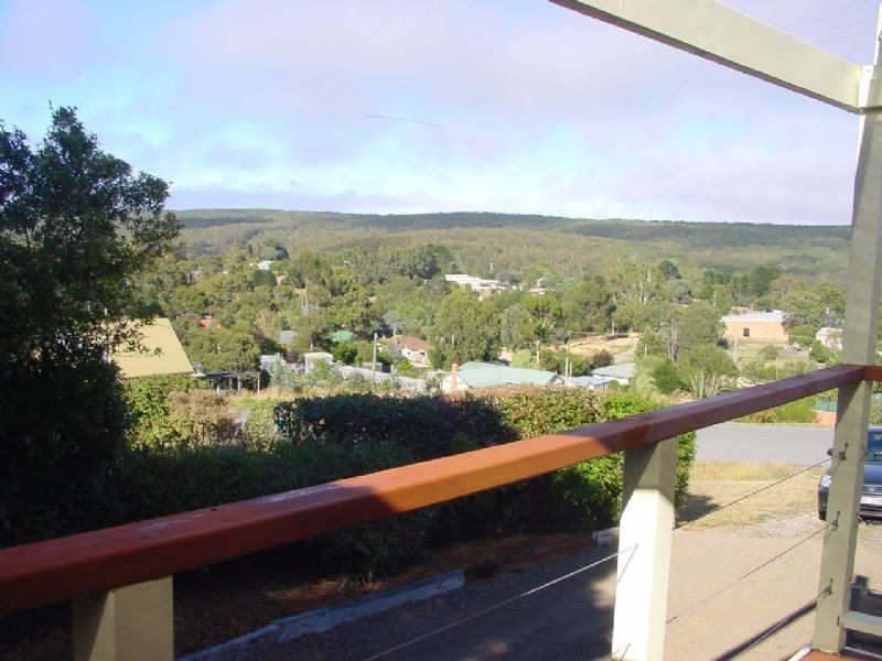 15 Perrins, Daylesford VIC 3460