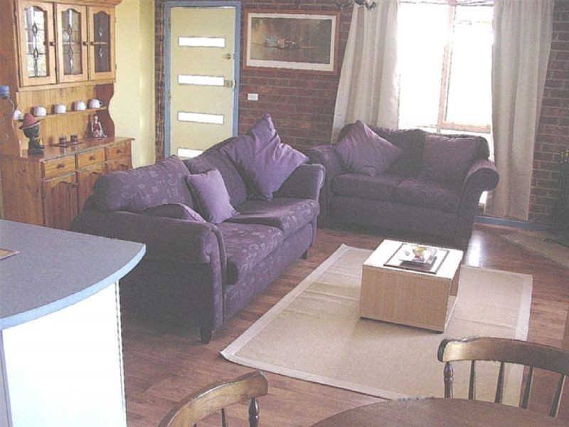 15 Perrins, Daylesford VIC 3460