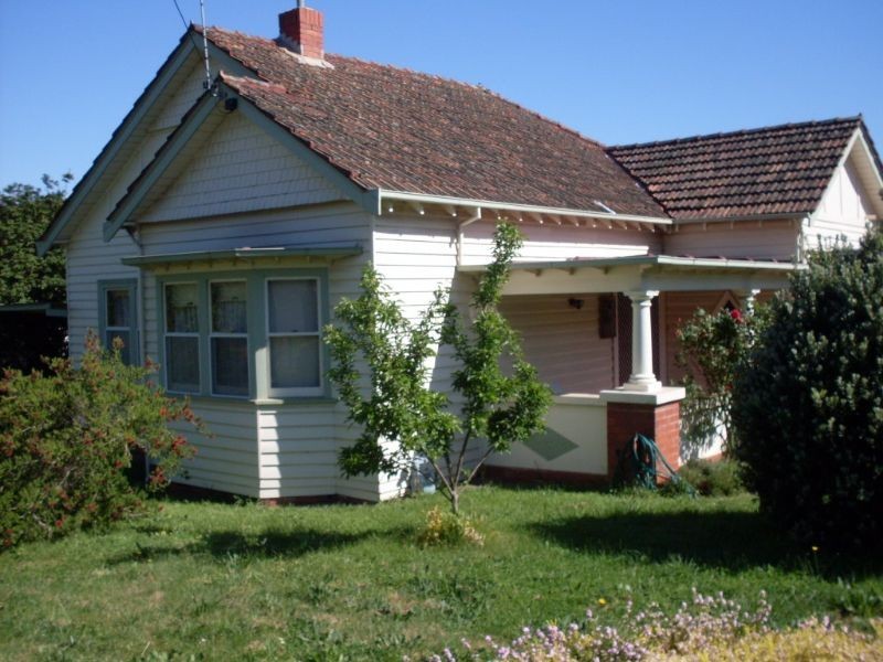 53 Raglan, Daylesford VIC 3460