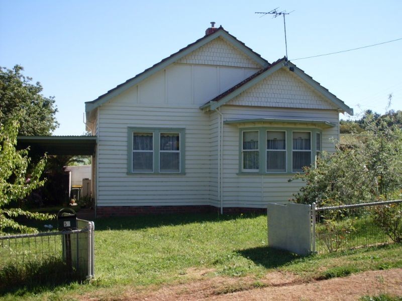53 Raglan, Daylesford VIC 3460
