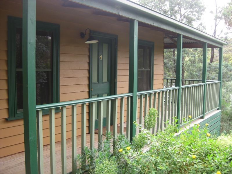 4 Fourth St, Daylesford VIC 3460