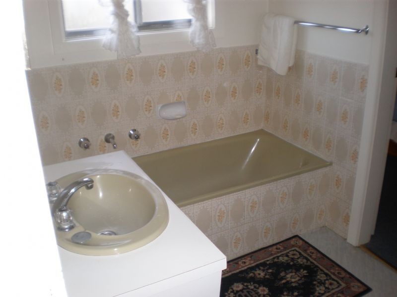 4 Ninth, Daylesford VIC 3460